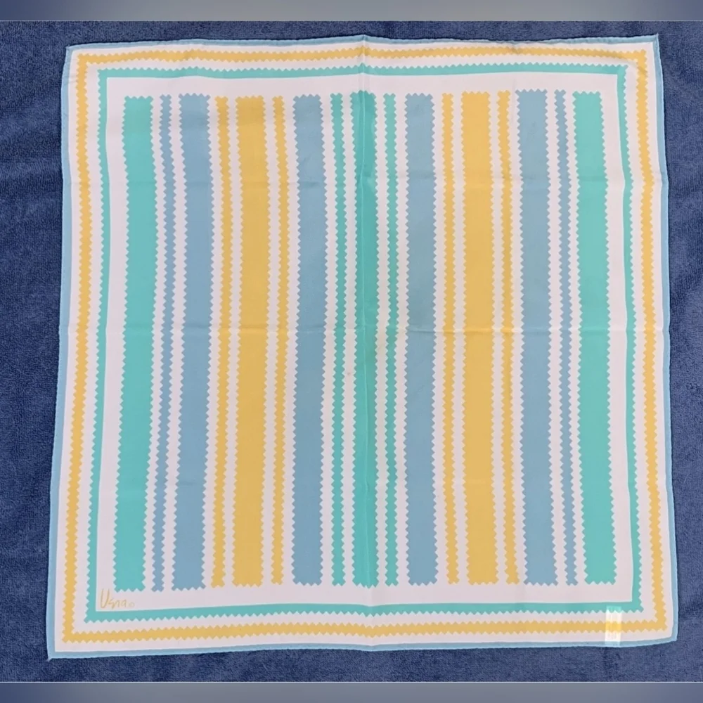 Vera Neumann Zig-Zag Striped Neck Scarf